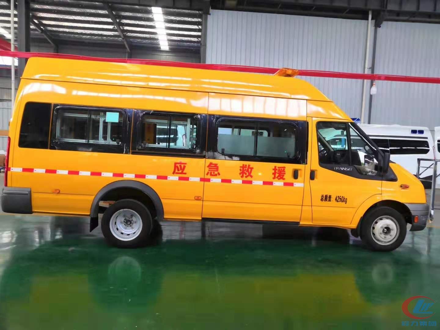 福特新時(shí)代客運(yùn)版救護(hù)車(chē)，福特應(yīng)急救援車(chē)