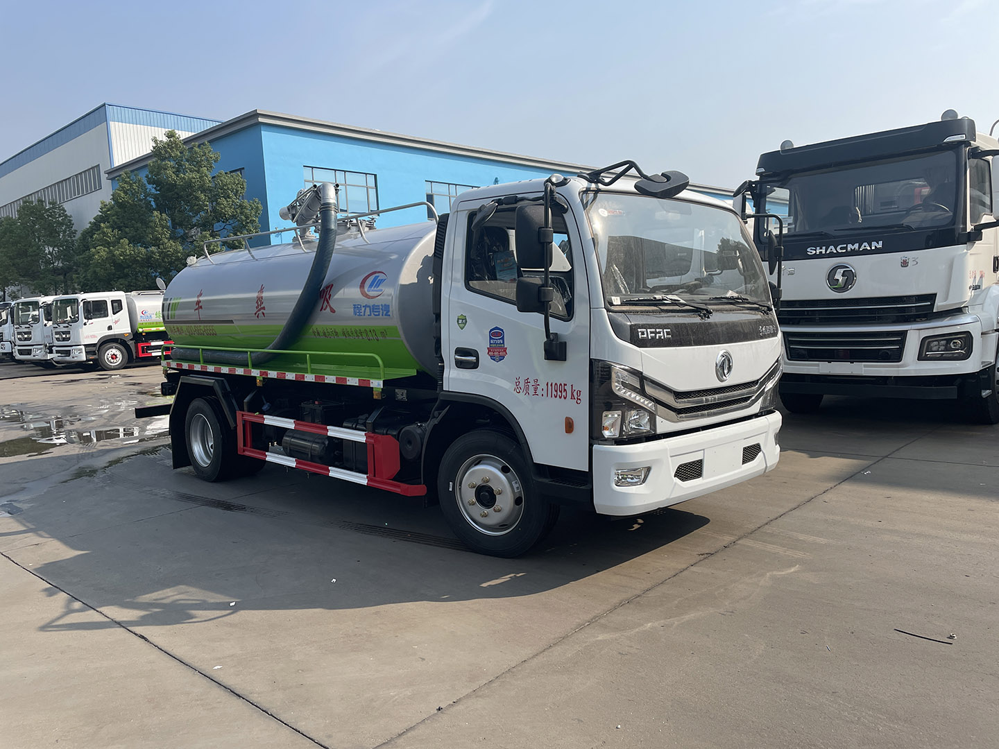 程力專汽東風(fēng)多利卡8方吸糞車