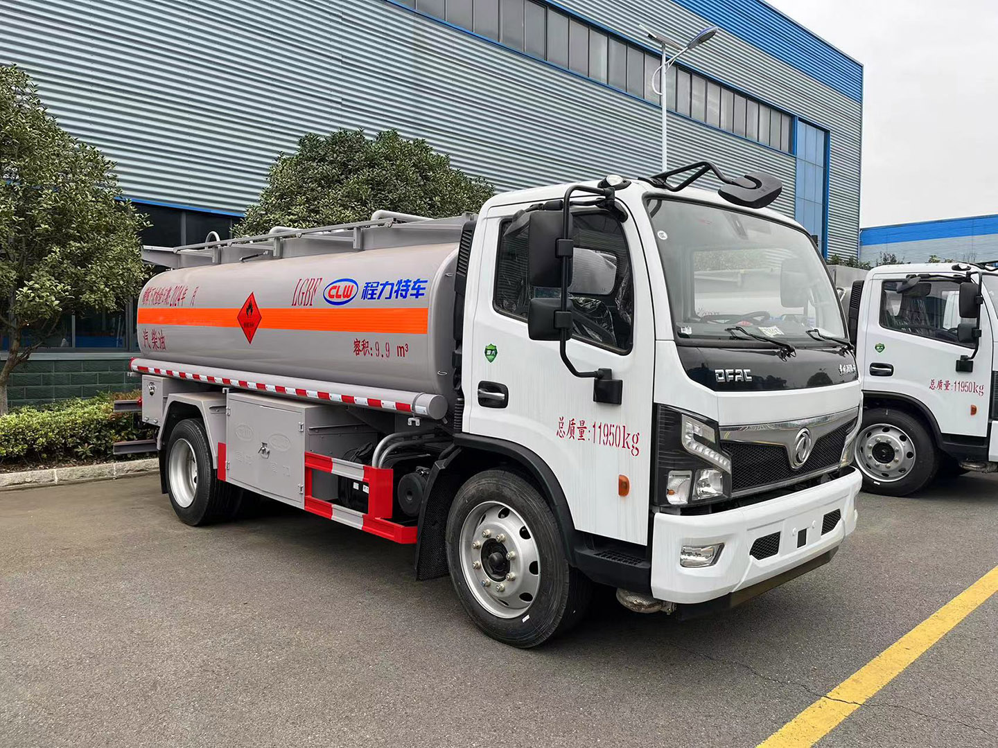 國(guó)六程力牌東風(fēng)10立方油罐車/加油車