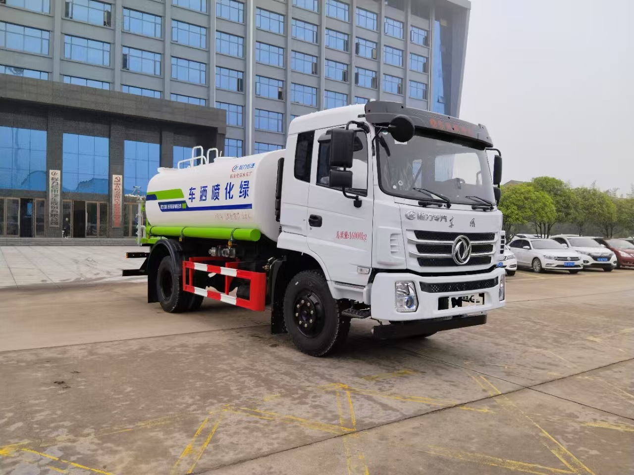 程力東風(fēng)K6新款12噸綠化灑水車